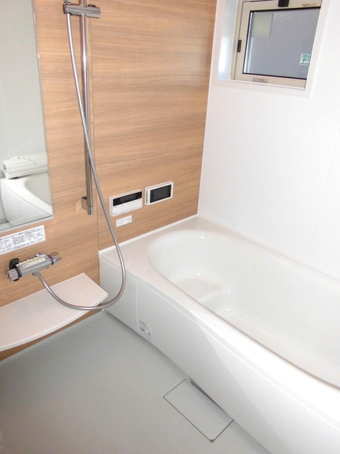 バス・シャワールーム　一坪風呂