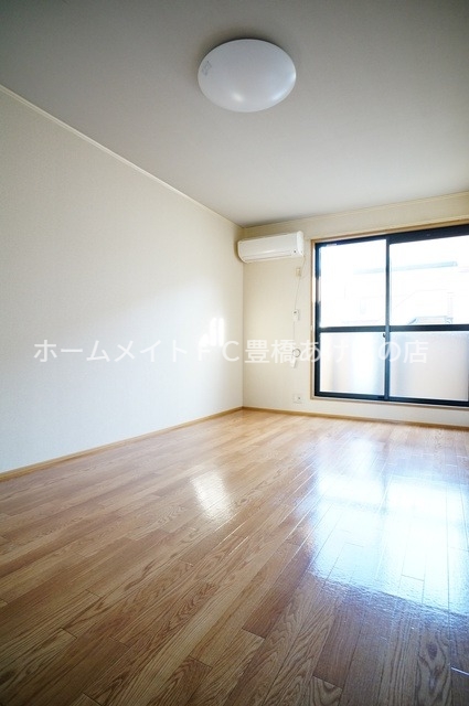 居室・リビング　同型別部屋写真