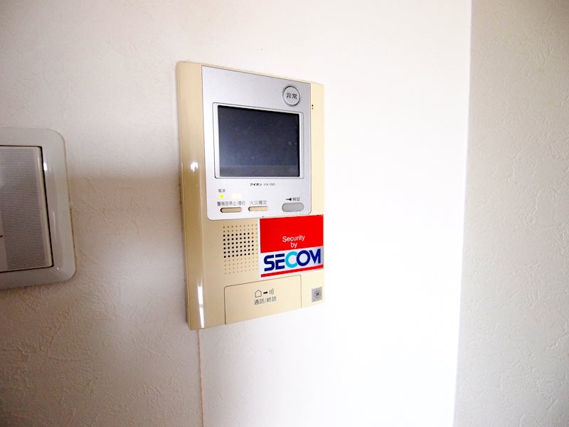 セキュリティ　TVモニター付きインターホン。