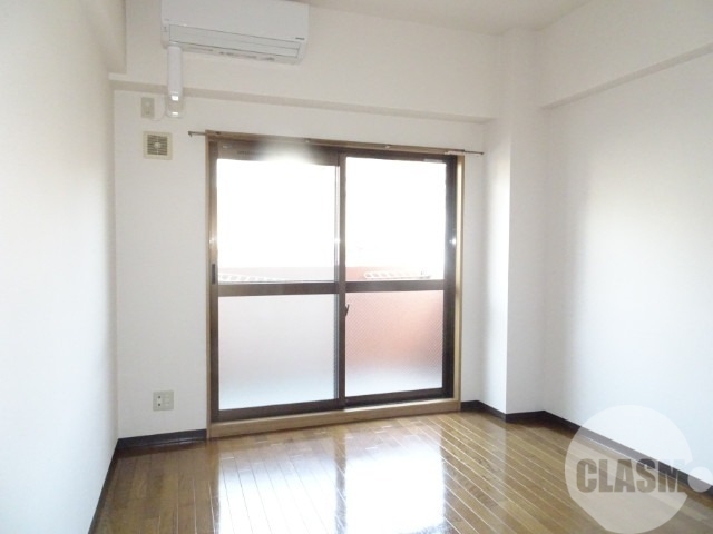 居室・リビング　明るいお部屋です♪