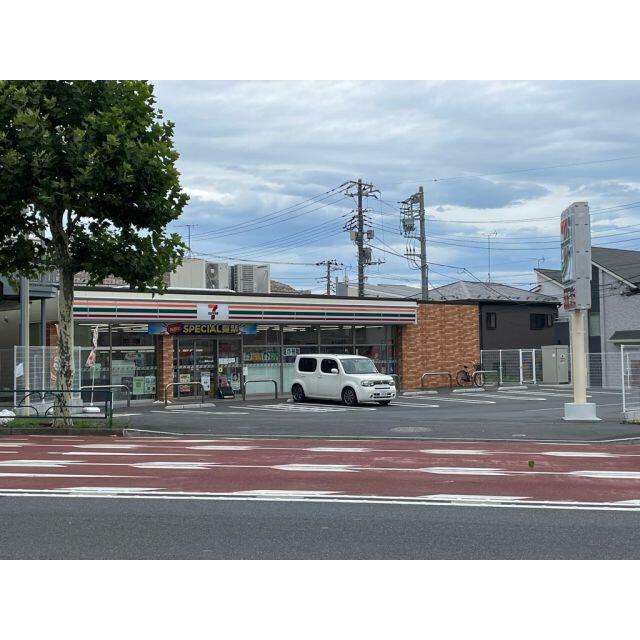 コンビニ　セブンイレブン（コンビニ）まで210m