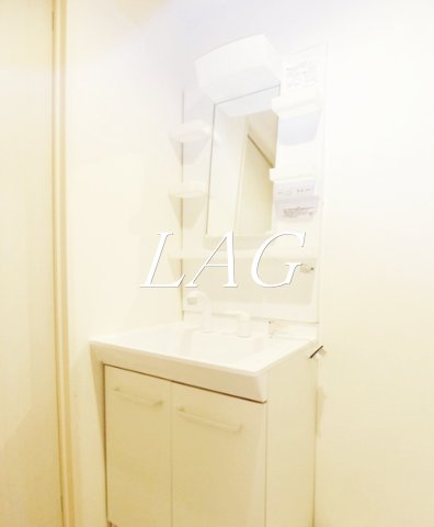 洗面設備　独立洗面台です。