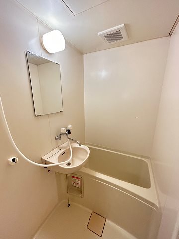 バス・シャワールーム　日々の暮らしに欠かせないお風呂です