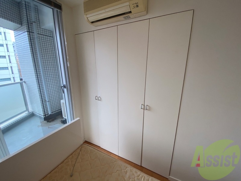 収納　寝室の収納です。部屋がすっきり片付きます。