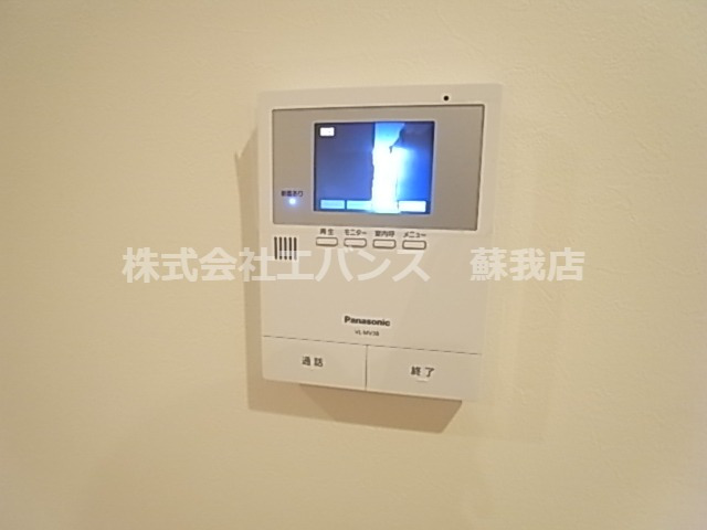 セキュリティ　来客時も安心のモニタ付インターホンです