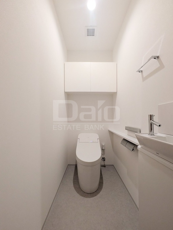 トイレ　※写真は同タイプ別部屋です