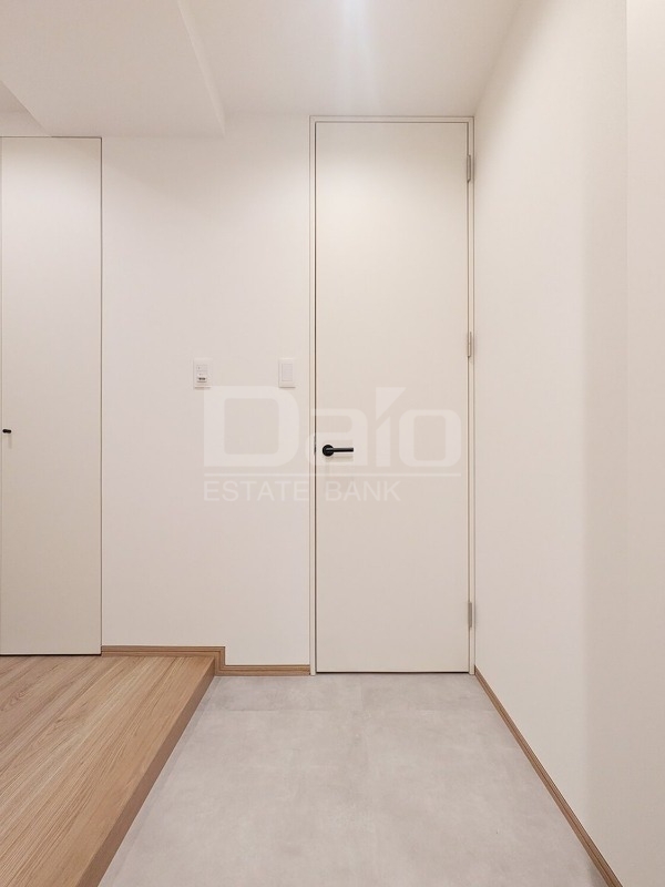 玄関　※写真は同タイプ別部屋です