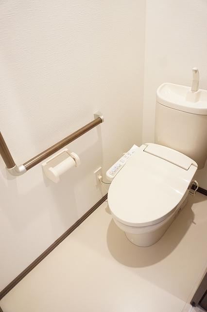 トイレ　トイレ