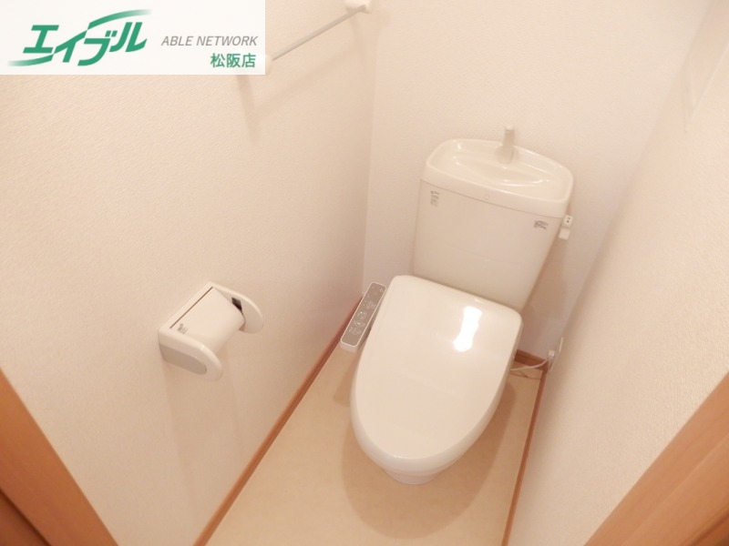 トイレ　同タイプの部屋写真です。