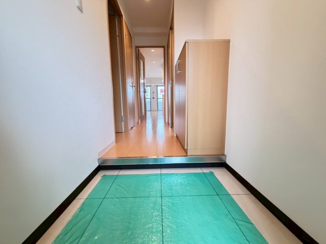 玄関　詳細は、RISUMO江坂本店→06-6155-7137まで♪