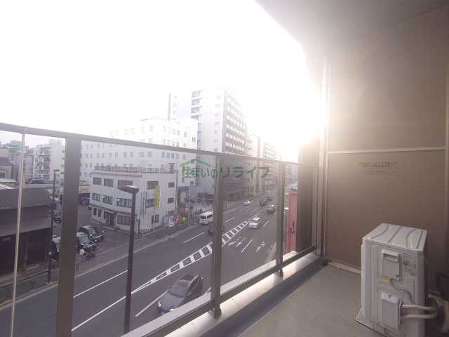 バルコニー