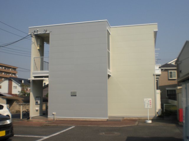 建物外観　外観は落ち着いています