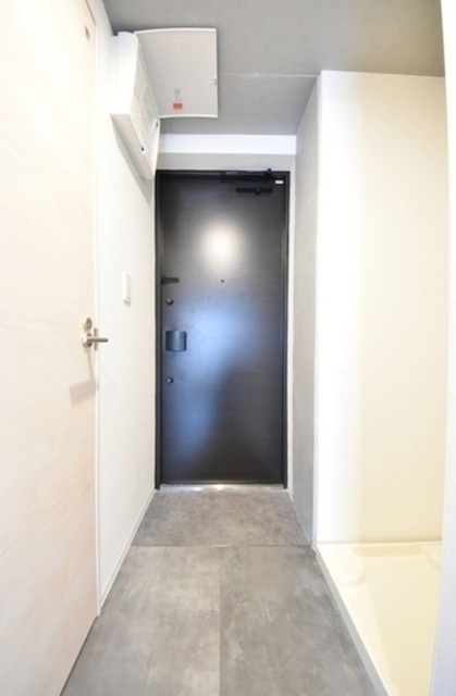玄関　参考写真　同物件別部屋