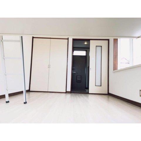 居室・リビング　角部屋