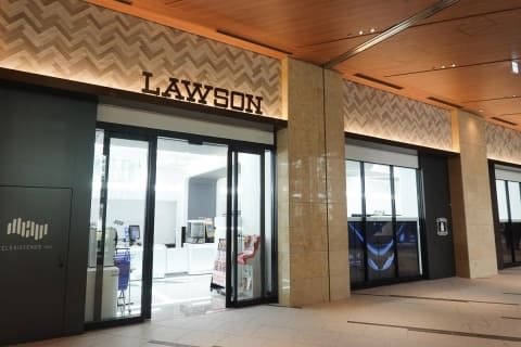 コンビニ　ローソンModel　T東京ポートシティ竹芝店（コンビニ）まで290m