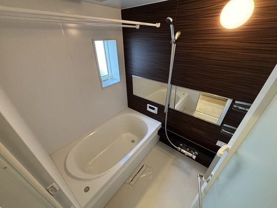 バス・シャワールーム　※別部屋の写真です