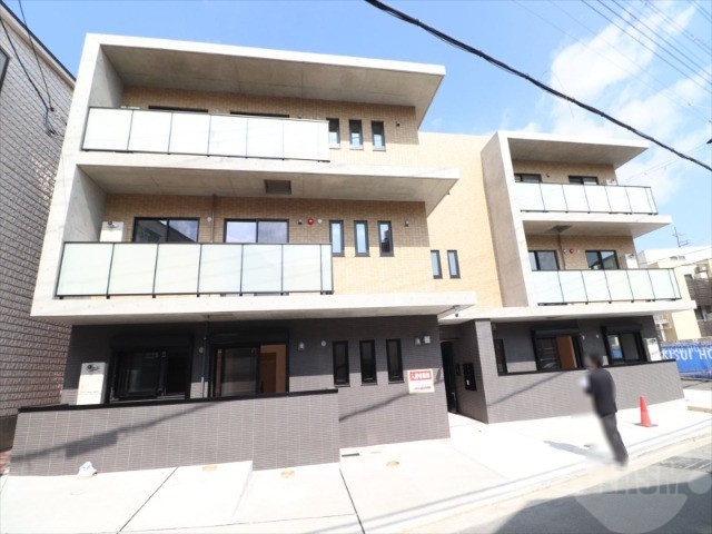 建物外観　全戸角部屋・南向きバルコニーです