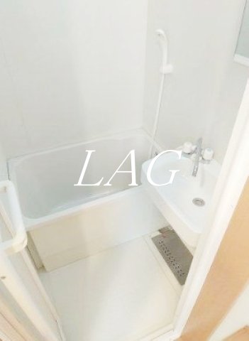 バス・シャワールーム　お風呂です。