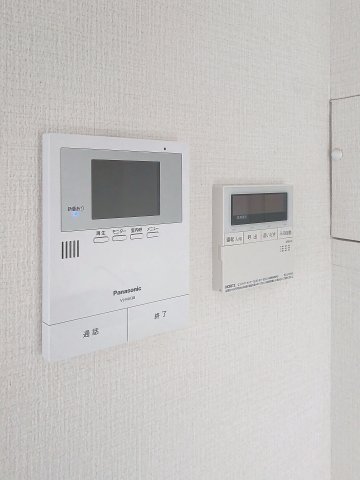 セキュリティ　同物件、他のお部屋の写真です。
