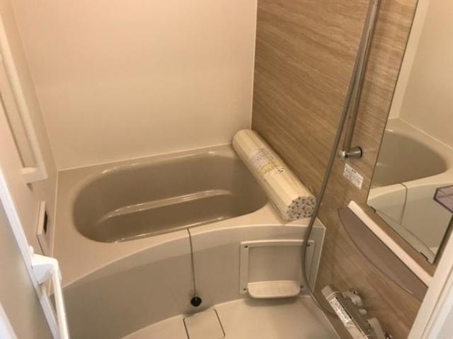 バス・シャワールーム　追い炊き機能付きバス☆