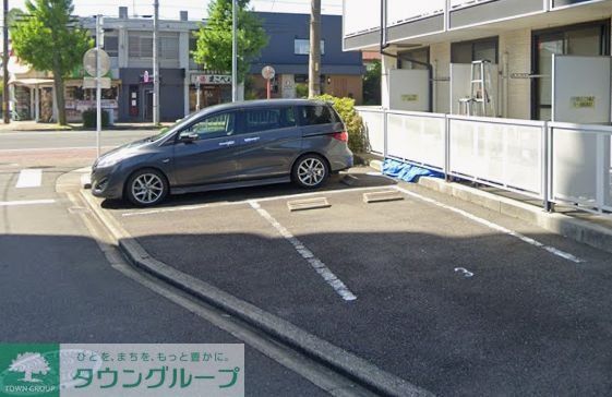 駐車場　駐車場