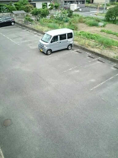 駐車場　駐車場