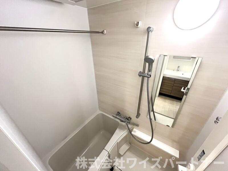 バス・シャワールーム　※同型タイプの為、現状優先