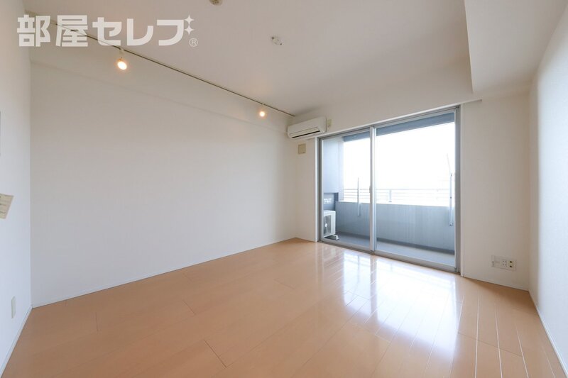 居室・リビング　※９０３号室写真