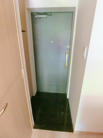 玄関　ルーブル蒲田南弐番館※別部屋参照