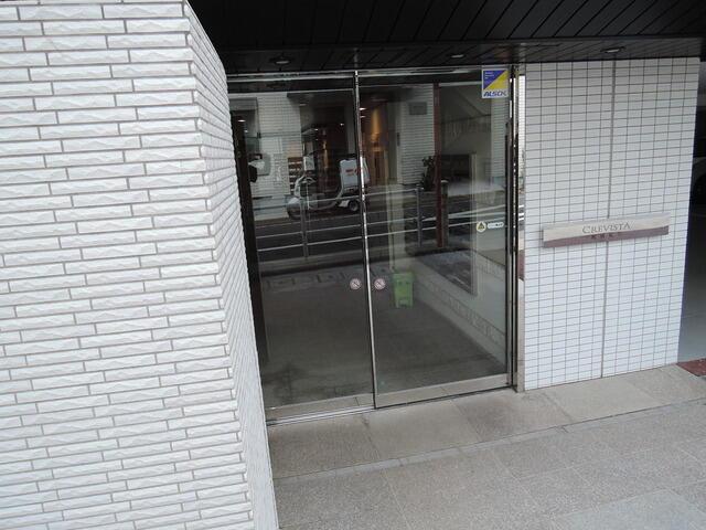 エントランス　エントランス?