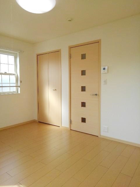 その他部屋・スペース　広々とした洋室♪