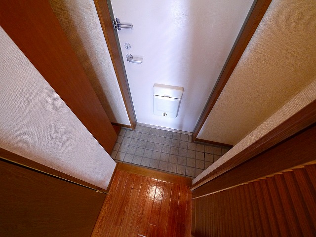 玄関　収納もある玄関です