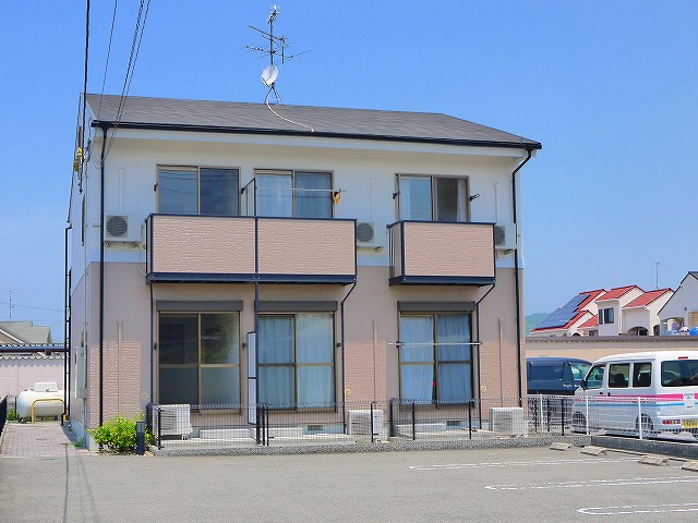 建物外観　外観は落ち着いています