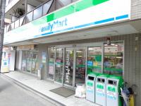 コンビニ　ファミリーマート 深草竜大前店（コンビニ）まで672m