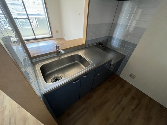 キッチン　※別部屋の写真です