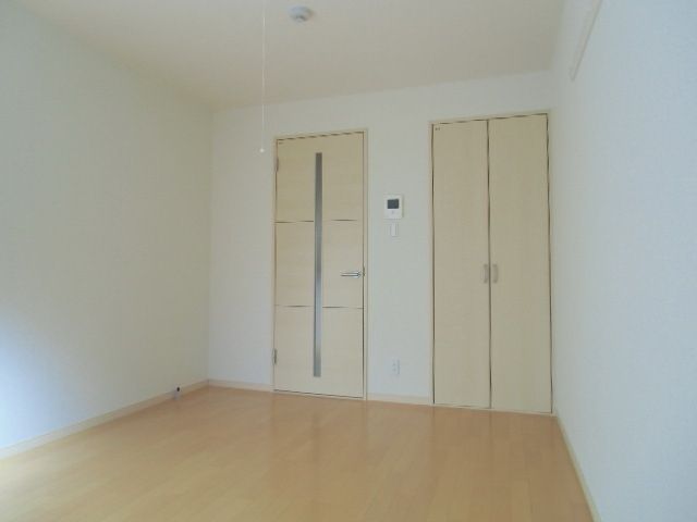 居室・リビング　7帖洋室　南向きのお部屋　日当たり良好