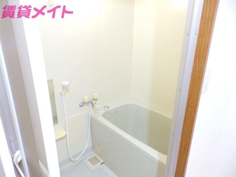 バス・シャワールーム　別部屋参考写真です