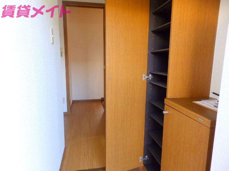 収納　別部屋参考写真です