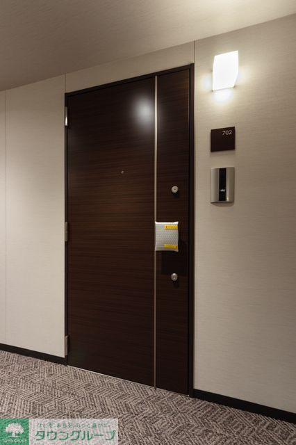玄関　※写真は同タイプ住戸です。