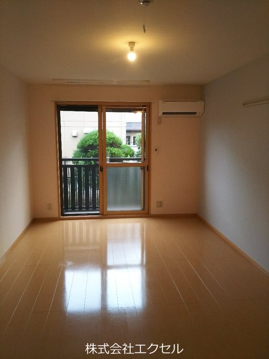 居室・リビング　2面採光のお部屋です。