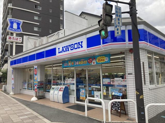 コンビニ　ローソン（コンビニ）まで695m