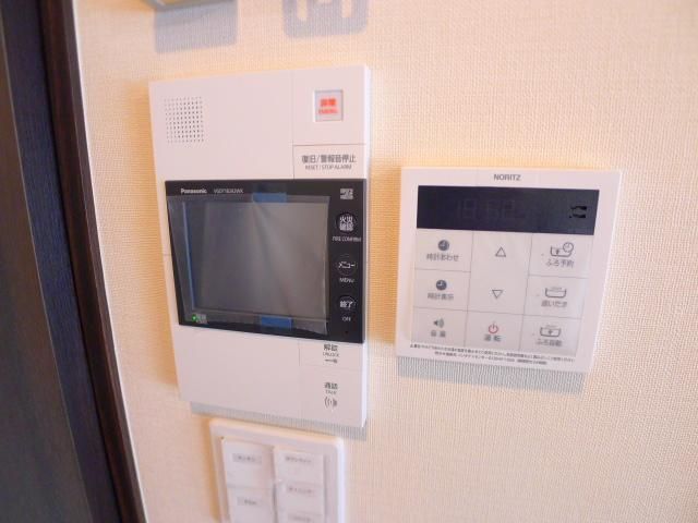 セキュリティ　写真は同タイプ住居です。