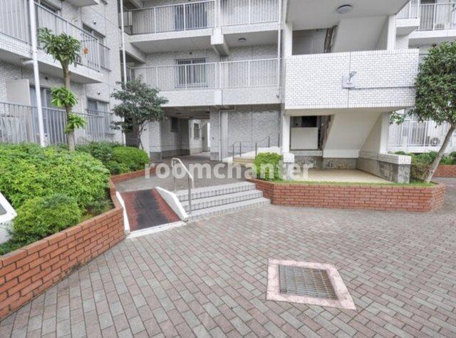 いずみプラザ保土ヶ谷2号館の外観写真