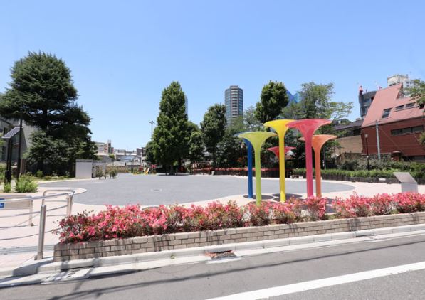 公園　六本木西公園（公園）まで350m
