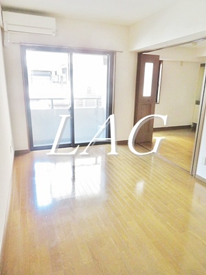 居室・リビング　洋室のお部屋です。