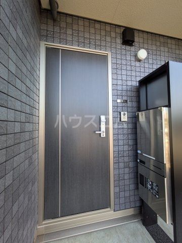 ラーク見川 Aの玄関写真