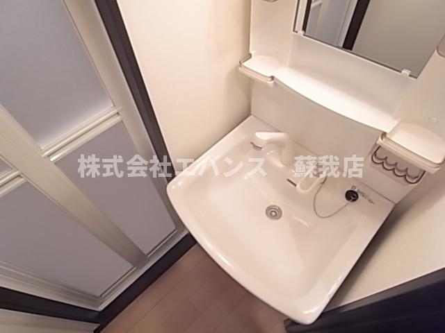 洗面設備　使いやすい洗面所です