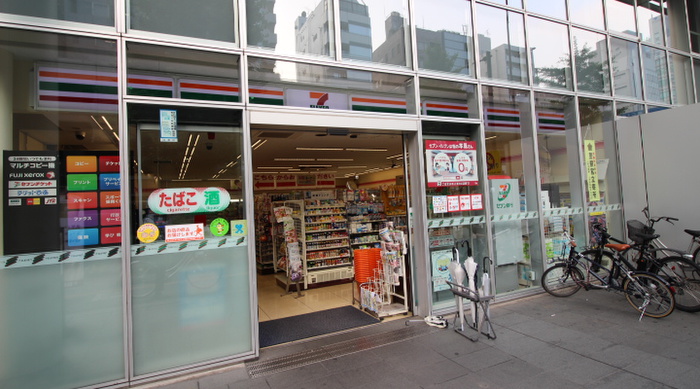 コンビニ　物件（コンビニ）まで292m