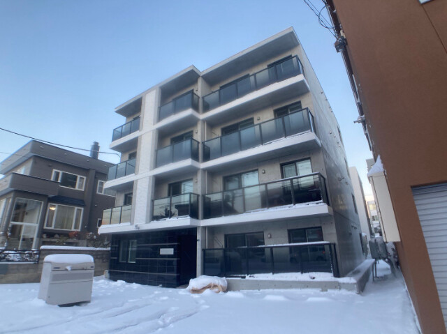 建物外観　東区北三十三条東「ＲＥＳＩＤＥＮＣＥＳＨＩＮＭＥＩ新道東」