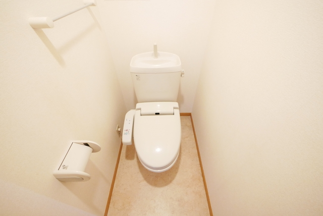 トイレ　★温水洗浄便座機能付きのトイレがございます★